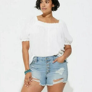 NEW Torrid Boyfriend Vintage Stretch Mid-Rise Short Women Plus 26 Light‎ Blue